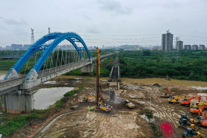 引江濟淮工程新篇章 最后一處鐵路改建工程開工，網絡工程同步推進
